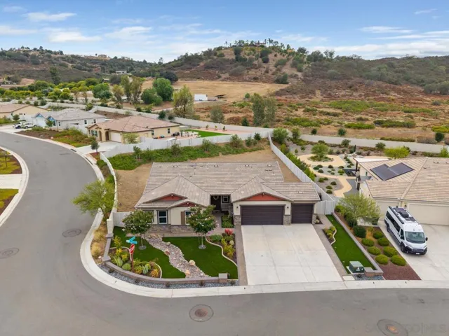 13433 Rosie Ct, Valley Center, California 92082