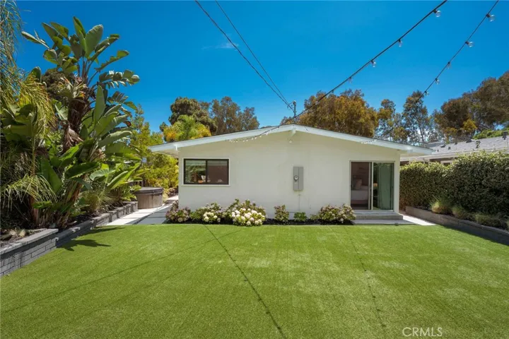 Expansive yard