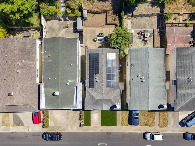 725 Clarinada Avenue, Daly City, California 94015