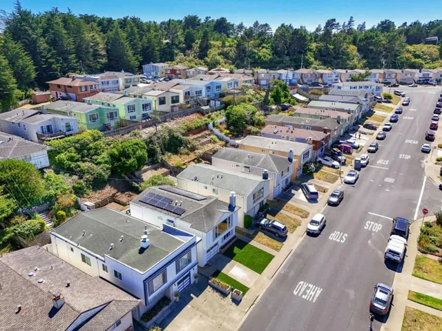 725 Clarinada Avenue, Daly City, California 94015