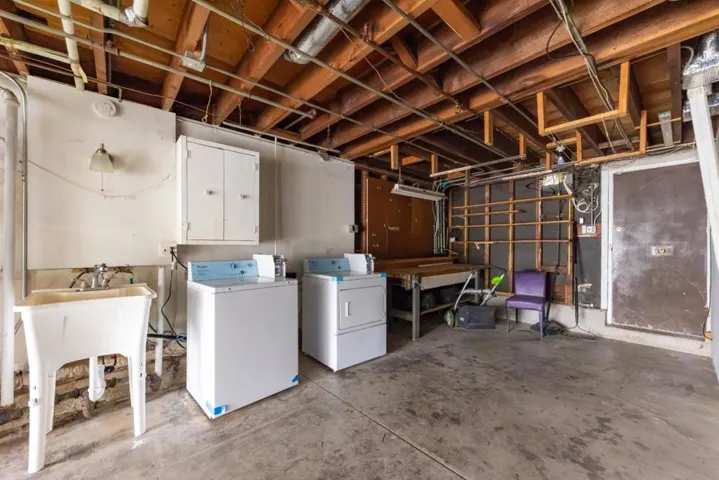 725 Clarinada Avenue, Daly City, California 94015