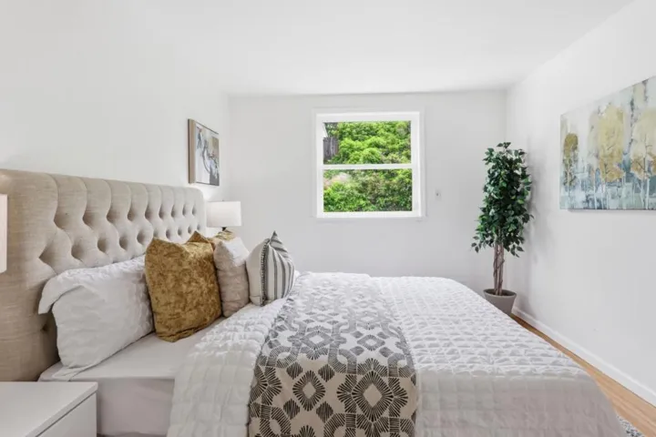 725 Clarinada Avenue, Daly City, California 94015
