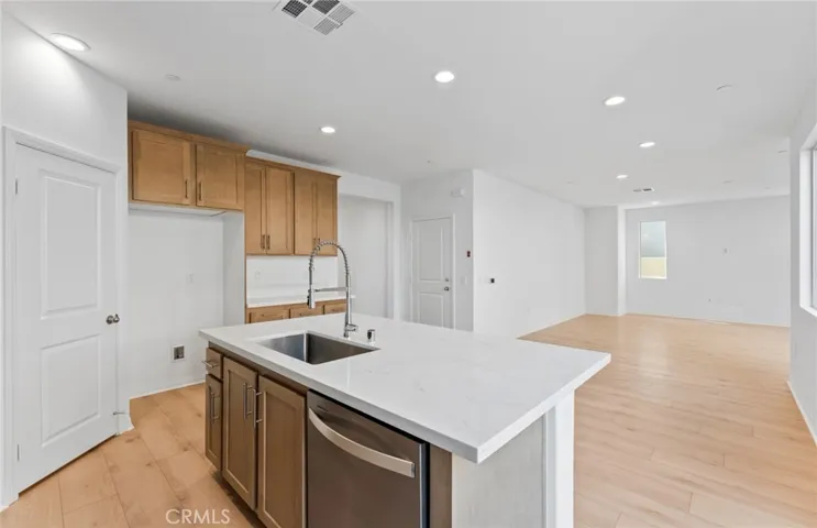 4248 East Flutter Privado, Ontario, California 91761