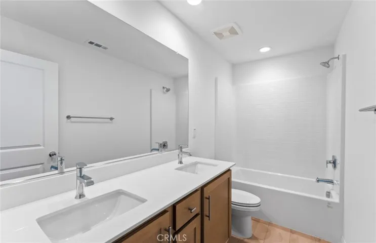 4248 East Flutter Privado, Ontario, California 91761
