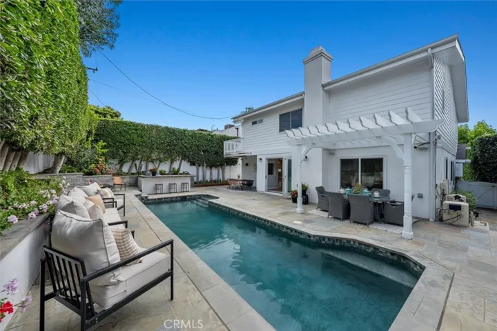 Palm Pool