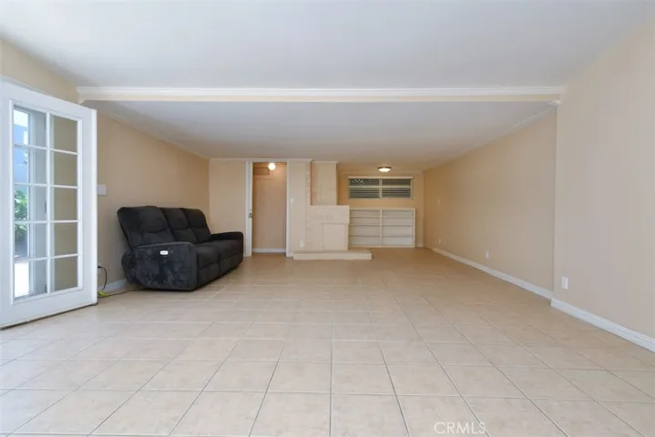 14334 1/2 Tiara, Van Nuys, California 91401