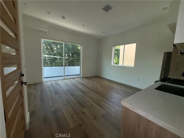 5044 Laurel Canyon Boulevard, Los Angeles, California 91607