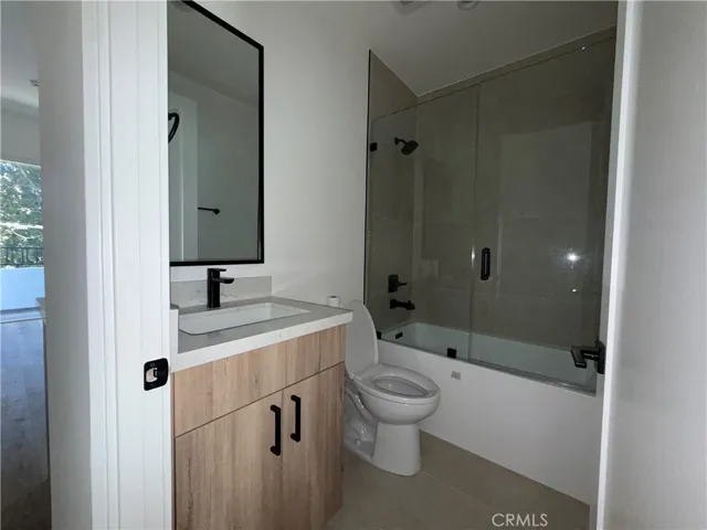 5044 Laurel Canyon Boulevard, Los Angeles, California 91607