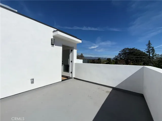 5044 Laurel Canyon Boulevard, Los Angeles, California 91607
