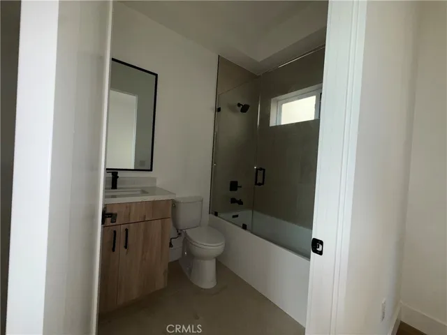 5044 Laurel Canyon Boulevard, Los Angeles, California 91607