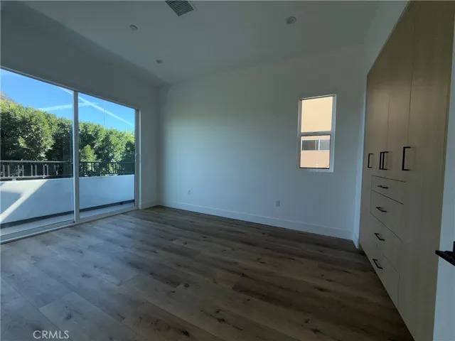 5044 Laurel Canyon Boulevard, Los Angeles, California 91607