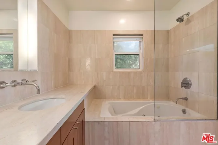 7586 Woodrow Wilson Drive, Los Angeles, California 90046