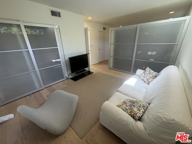 7586 Woodrow Wilson Drive, Los Angeles, California 90046