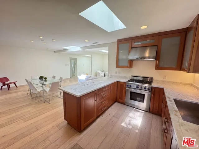 7586 Woodrow Wilson Drive, Los Angeles, California 90046
