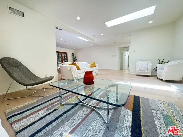 7586 Woodrow Wilson Drive, Los Angeles, California 90046