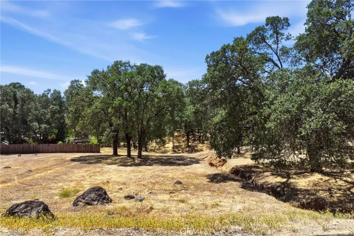 19531 Park Ridge Road, Hidden Valley Lake, California 95467