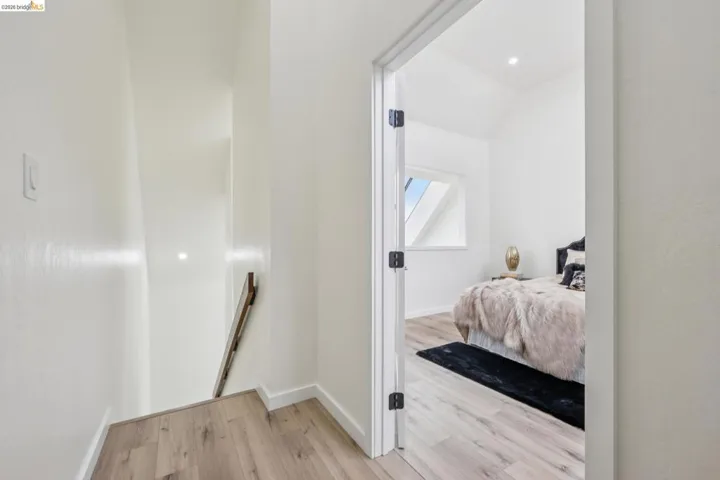 7 Embarcadero West 207, Oakland, California 94607