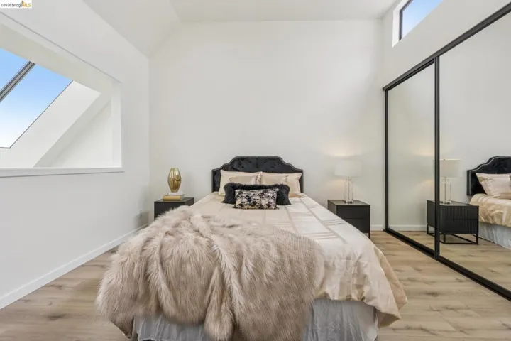 7 Embarcadero West 207, Oakland, California 94607