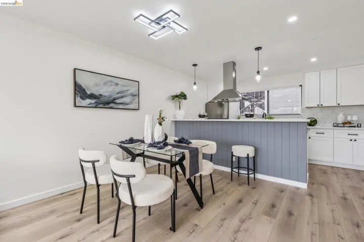 7 Embarcadero West 207, Oakland, California 94607