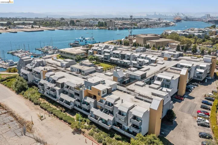 7 Embarcadero West 207, Oakland, California 94607