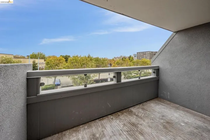 7 Embarcadero West 207, Oakland, California 94607