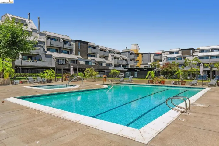7 Embarcadero West 207, Oakland, California 94607