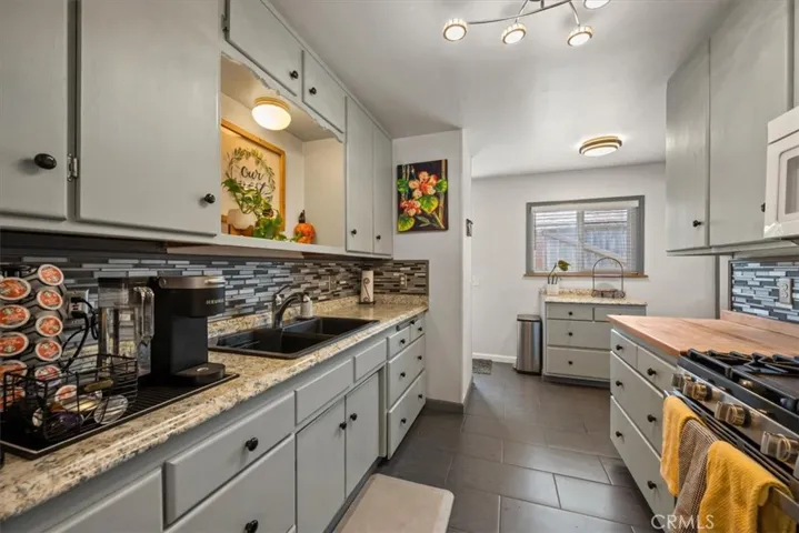 1392 7th, Los Osos, California 93402