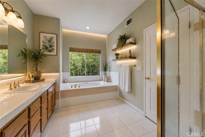 5807 Sylvia Avenue, Tarzana, California 91356