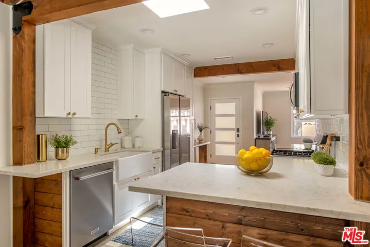 5310 W 82nd Street, Los Angeles, California 90045
