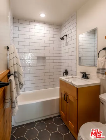 5310 W 82nd Street, Los Angeles, California 90045