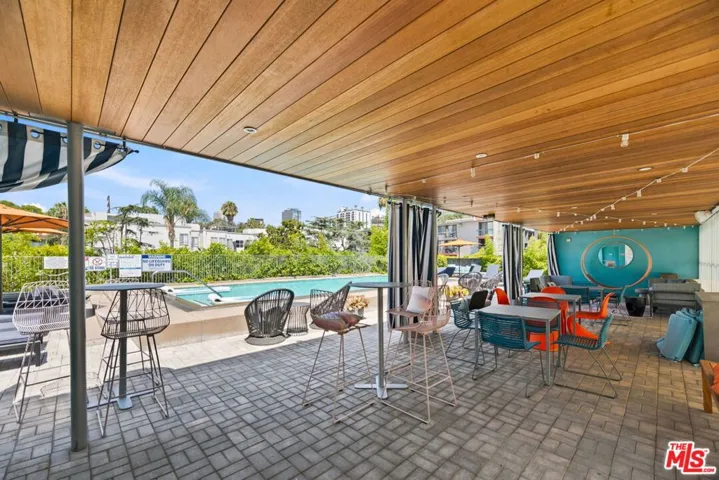 901 Hancock Avenue 201, West Hollywood, California 90069