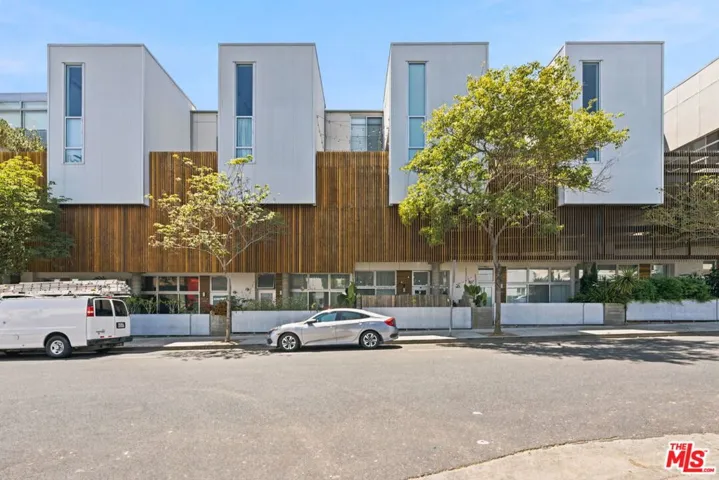 901 Hancock Avenue 201, West Hollywood, California 90069