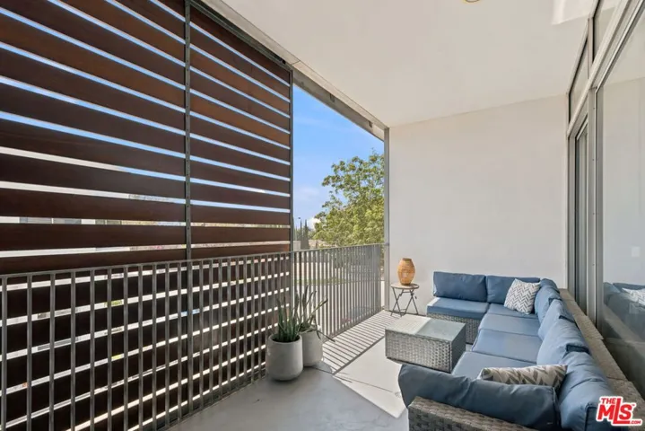 901 Hancock Avenue 201, West Hollywood, California 90069
