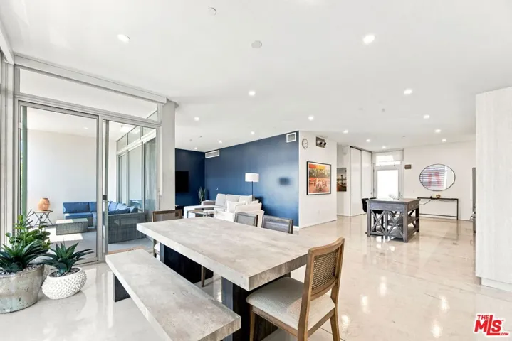 901 Hancock Avenue 201, West Hollywood, California 90069