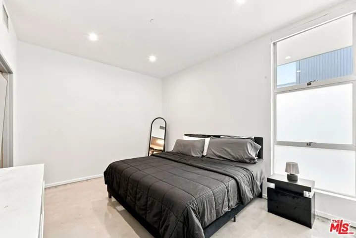 901 Hancock Avenue 201, West Hollywood, California 90069