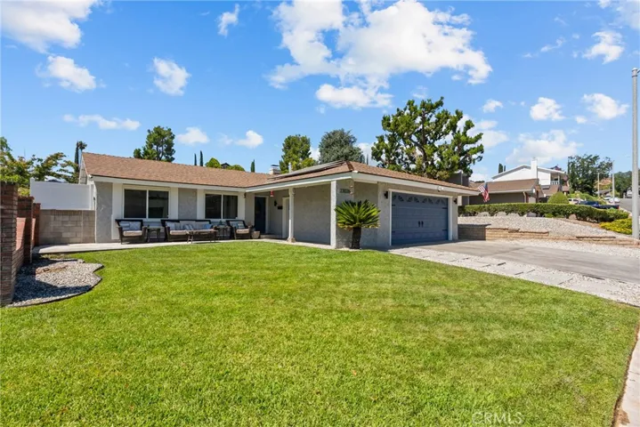 23026 Posada, Valencia, California 91354