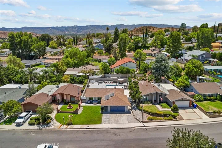 23026 Posada, Valencia, California 91354