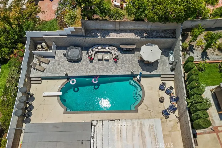23026 Posada, Valencia, California 91354