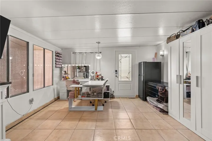 23026 Posada, Valencia, California 91354