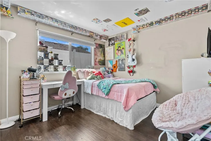 23026 Posada, Valencia, California 91354