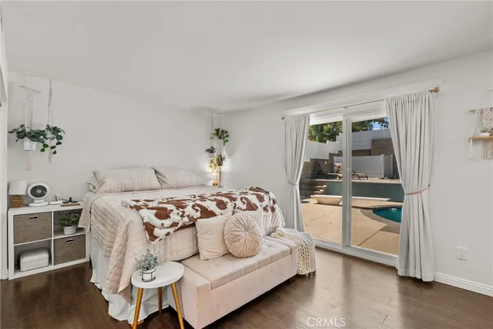 23026 Posada, Valencia, California 91354