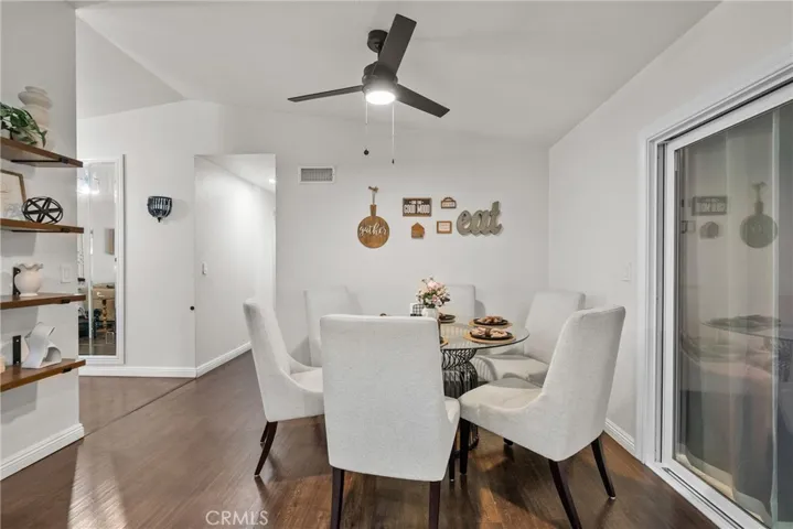 23026 Posada, Valencia, California 91354