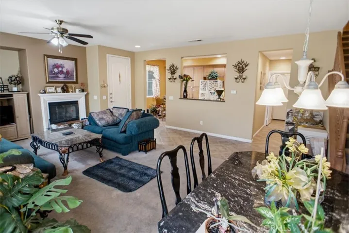 28403 Casselman, Saugus, California 91350