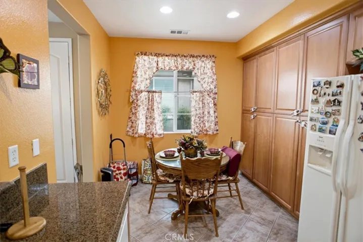 28403 Casselman, Saugus, California 91350