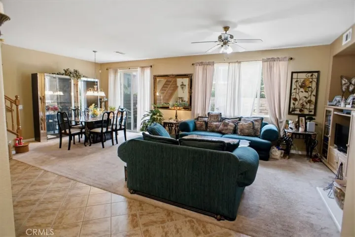 28403 Casselman, Saugus, California 91350