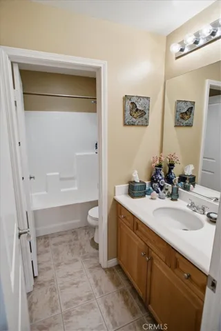 28403 Casselman, Saugus, California 91350