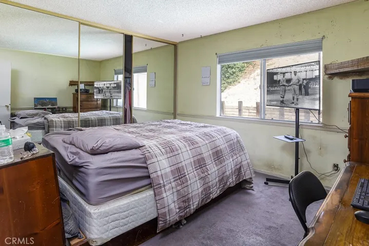 23125 Pamplico Drive, Valencia, California 91354