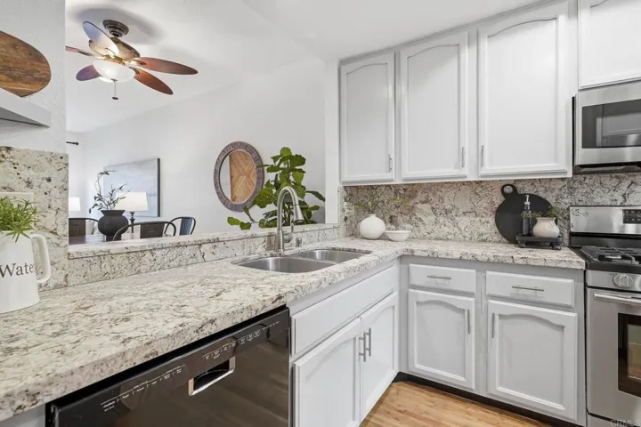 7797 Caminito Monarca 106, Carlsbad, California 92009