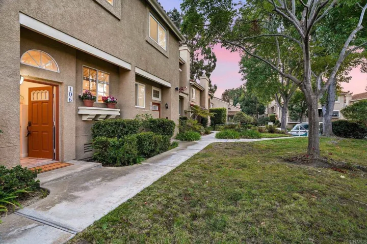 7797 Caminito Monarca 106, Carlsbad, California 92009
