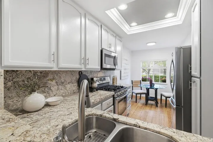 7797 Caminito Monarca 106, Carlsbad, California 92009